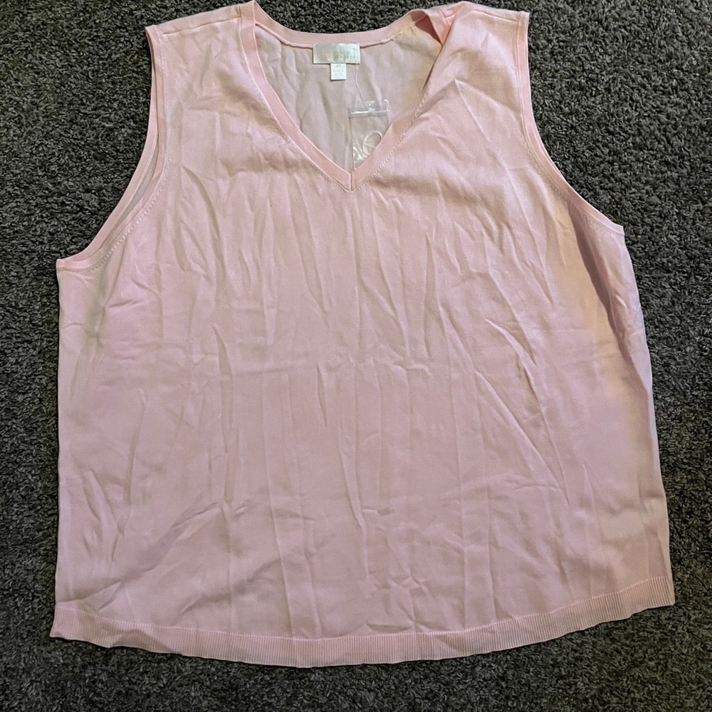 Kim Gravel belle Light Pink V-Neck top